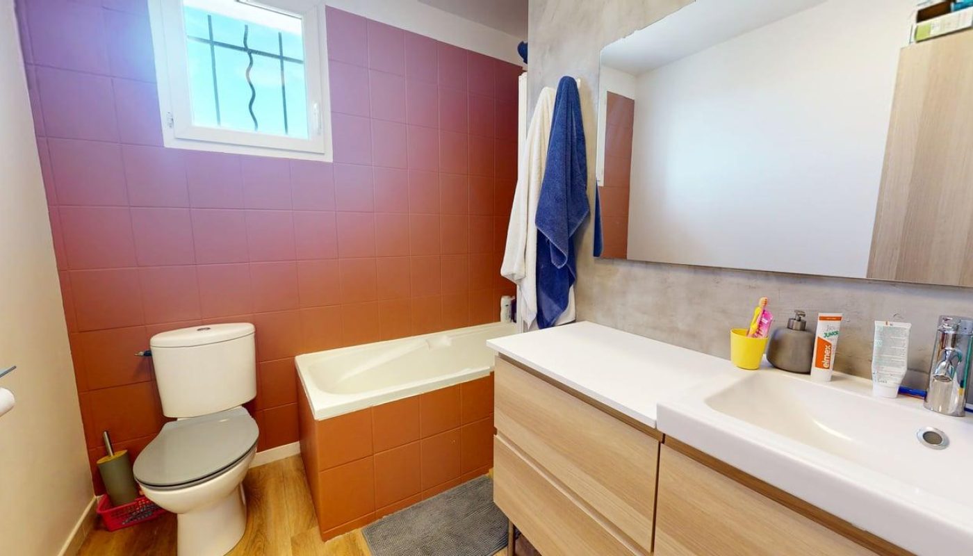 Carnoules-Villa-T5-93-m-02192026_222755