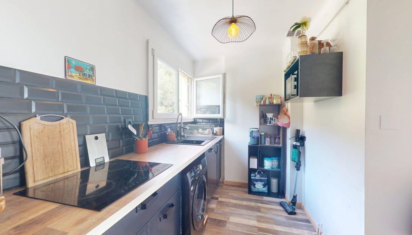 Cuers-Appartement-T2-43-m-04142025_000846