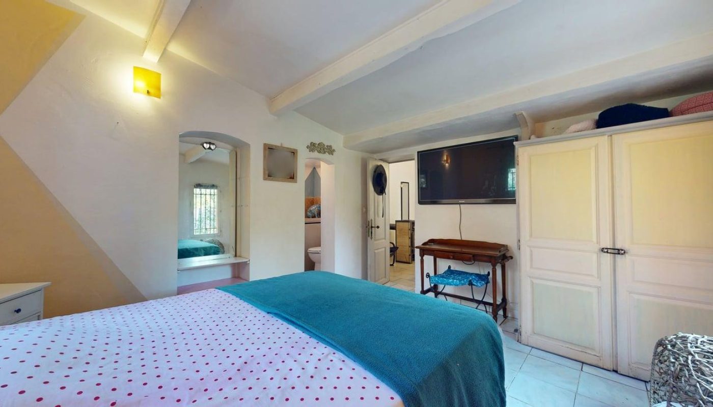 Le-Luc-Maisonnette-T3-54-m-08172025_180231
