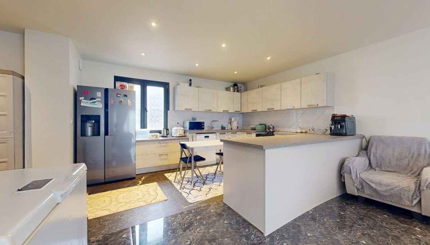 Le-Luc-Villa-T5-120-m-08202025_205551
