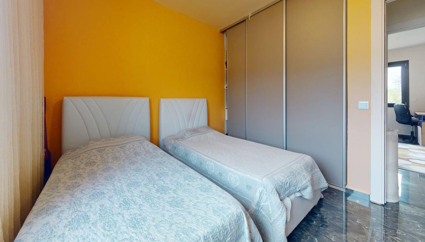 Le-Luc-Villa-T5-120-m-Bedroom 3