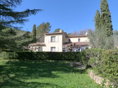 Villa T6 à Cuers (Var)