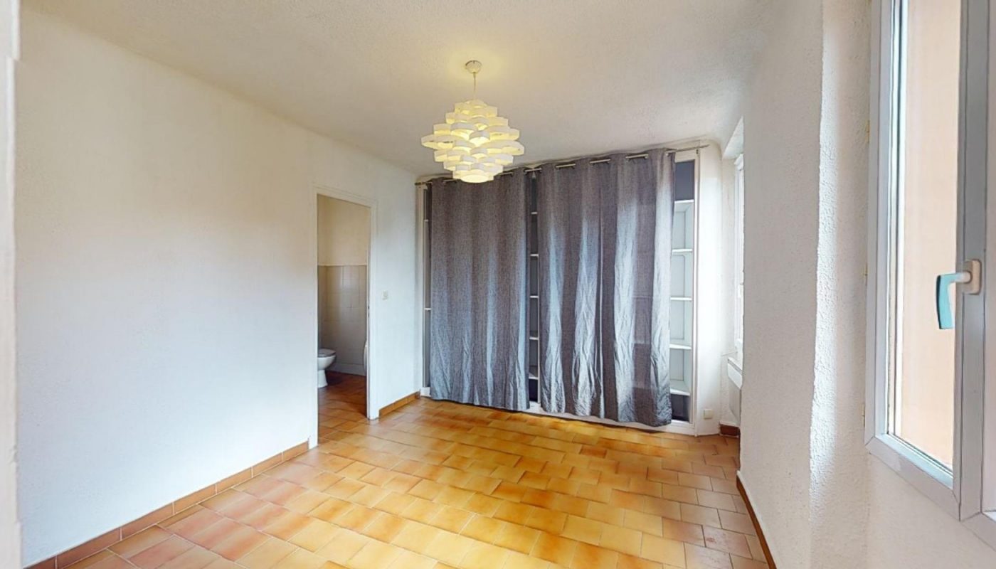 Toulon-Appartement-T2-34-m2-Chambre
